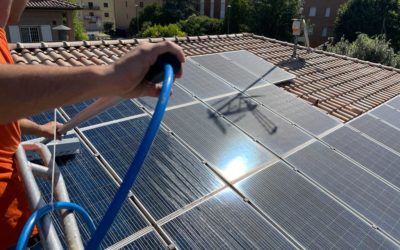 Pulizia pannelli fotovoltaici: perchè è importante